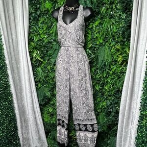 Mi ami Collection Jumpsuit Medium Black White Paisley Halter Wide Leg 3385
